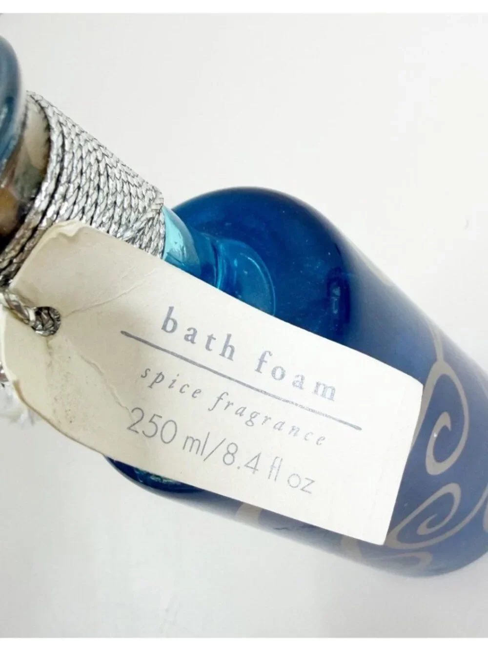 VTG Pier One Bath Foam Spice Fragrance 8.4 Oz Blue Glass Bottle Italy NOS